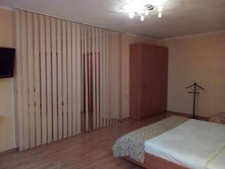 Отель Комфорт Отель Киев Люкс-12