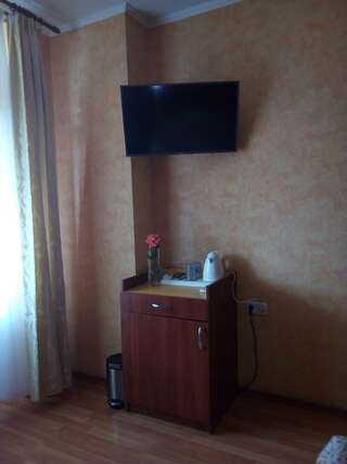 Отель Комфорт Отель Киев Улучшенный двухместный номер с 1 кроватью или 2 отдельными кроватями-5