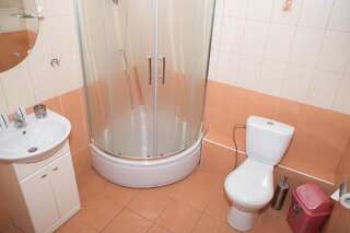 Отель Комфорт Отель Киев Улучшенный двухместный номер с 1 кроватью или 2 отдельными кроватями-22