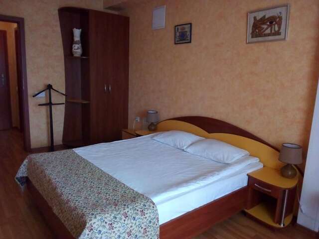 Отель Комфорт Отель Киев-56